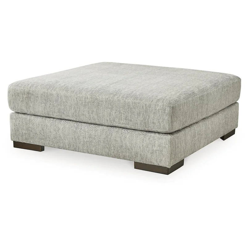 Canapé d'angle rembourré en étain Regent Park avec ottoman - 132 L x 132 P x 39 H