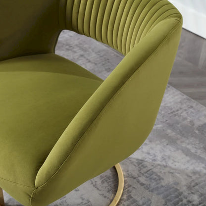 Fauteuil capitonné de salon